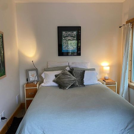Lucky Creek Guest Suite ユクルーレット エクステリア 写真